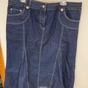 Flared dark denim jean maxi skirt (18W)